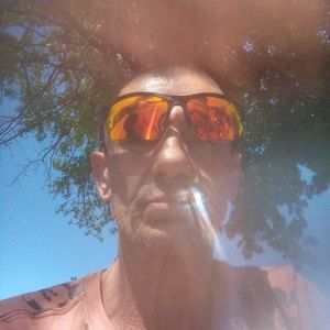 Meet your Posher, Levi